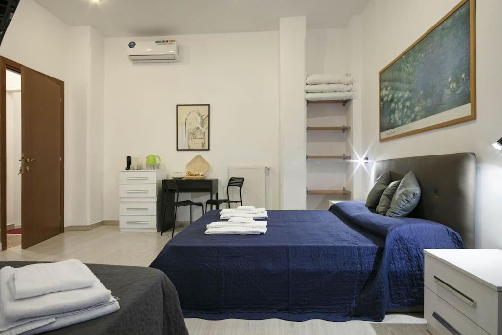 Lorenzo's Vatican Apartment *
